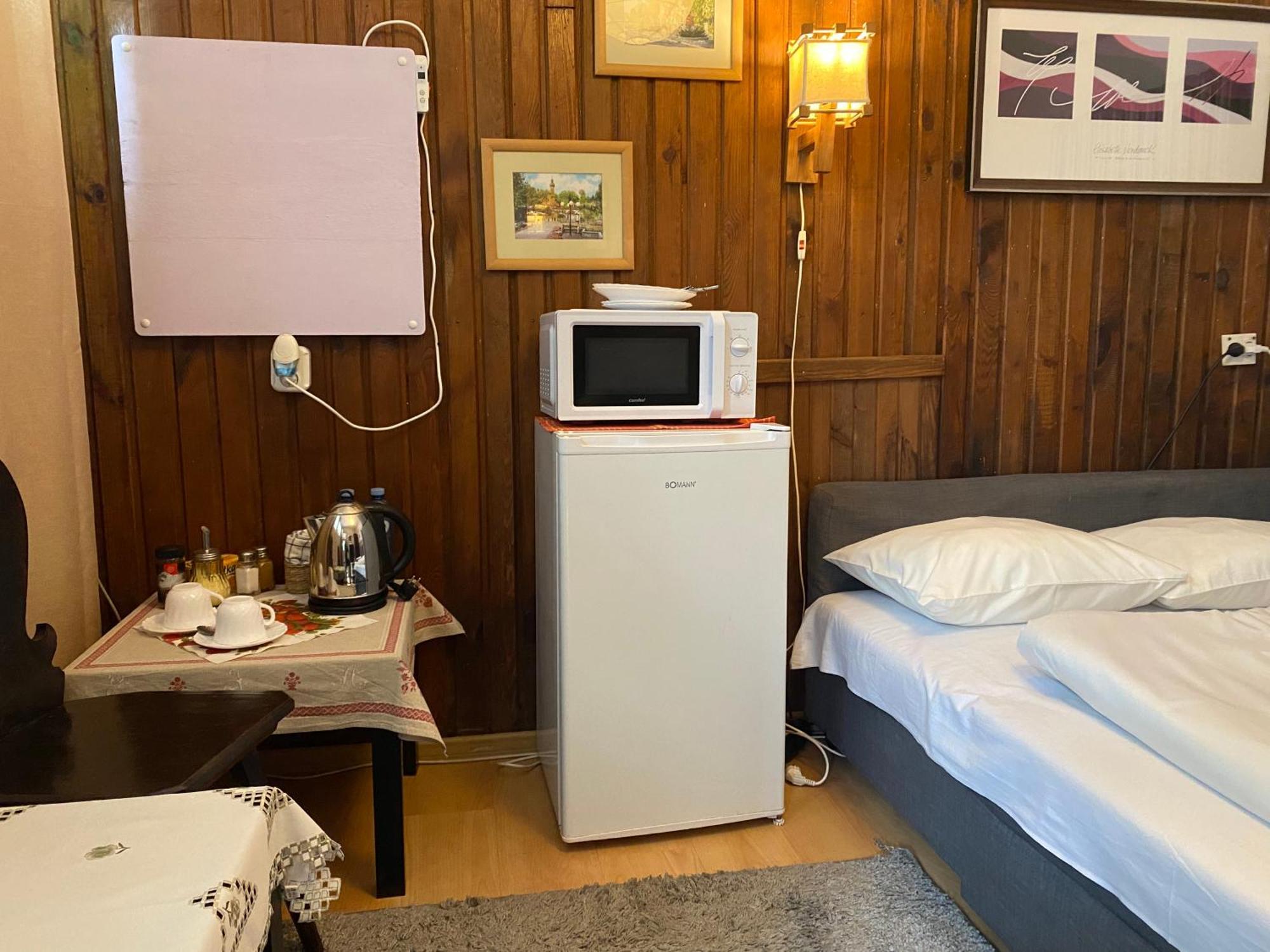 Kwatery Prywatne Hotelik Барчево Экстерьер фото